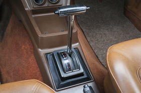 Wer diesen Wählhebel zwischen den Sitzen haben wollte, musste 799 DM oder 1160 Franken Aufpreis zahlen