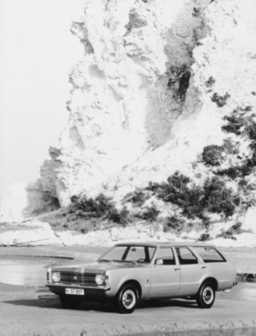 Ford Taunus Turnier (1971) – als Basismodell mit runden Scheinwerfern