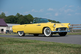 Ford Thunderbird (1955) - als Lot 210 an der RM Auction Hershey vom 9./10. Oktober 2014