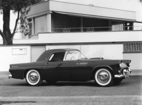 Ford Thunderbird (1955) - mit Hardtop in attraktiver dunkler Lackierung Ford Thunderbird (1955) - mit Hardtop in attraktiver dunkler Lackierung