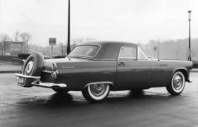 Ford Thunderbird (1956) - Freistehendes Reserverad
