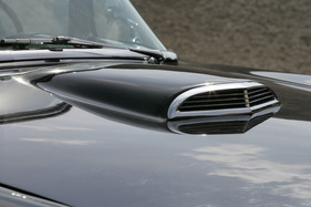 Ford Thunderbird (1956) - Lufteinlass auf der Motorhaube