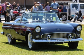 Ford Thunderbird (1956) - OSMT Juli 2011 Ford Thunderbird (1956) - OSMT Juli 2011