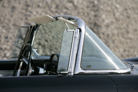 Ford Thunderbird (1956) - Panorama-Frontscheibe