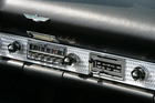 Ford Thunderbird (1956) - Radio und Lüftungssteuerung im unverbrauchten Interieur