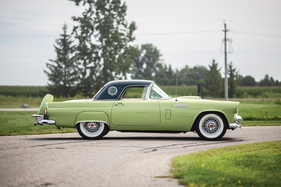 Ford Thunderbird (1956) - angeboten als Lot 423 an der RM/Sotheby's Versteigerung in Hershey am 11./12. Oktober 2018