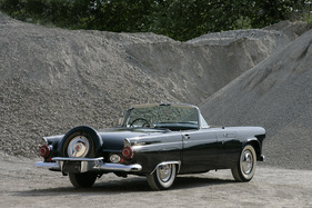 Ford Thunderbird (1956) - das ist ein Neuwagen, nicht gebraucht und nicht restauriert Ford Thunderbird (1956) - das ist ein Neuwagen, nicht gebraucht und nicht restauriert