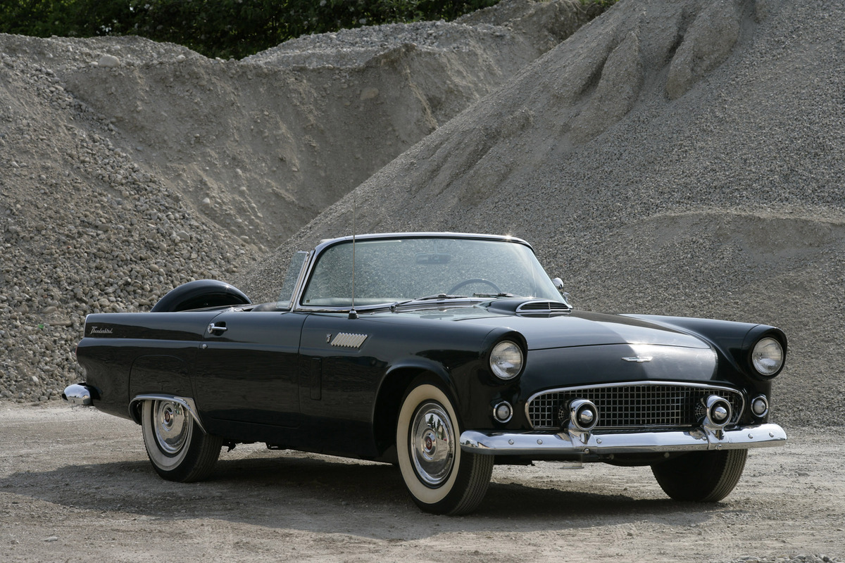 Ford Thunderbird (1956) - a feast for the eyes today and over 50 years ago