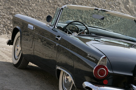 Ford Thunderbird (1956) - kaum zu glauben, ein 54 jähriger Neuwagen