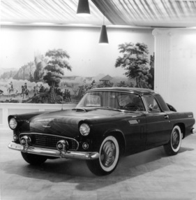 Ford Thunderbird (1956) - mit geringen formlichen Veränderungen, Reserverad aussen angebracht - Genfer Autosalon 1956