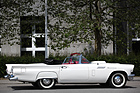 Ford Thunderbird (1957) - Weiss war eine der Farben, die es bereits ab 1955 gab