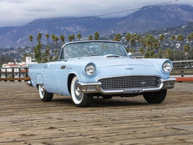 Ford Thunderbird (1957) - als Lot 027 an der Bonhams Scottsdale Versteigerung am 16. Januar 2020