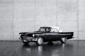 Ford Thunderbird (1957) - als Lot 030 an der Humer Granner Classic Expo Salzburg Auktion 2025
