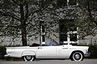 Ford Thunderbird (1957) - an den Heckflossen erkennt man das Modell 1957