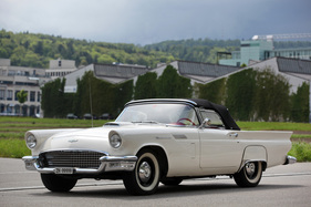 Ford Thunderbird - Donnervogel und Corvette-Schreck