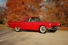 Ford Thunderbird (1957) - verkauft an der RM Auction Arizona (19. und 20. Januar 2012) für USD 49'500