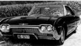 Ford Thunderbird 1961 von schräg vorne