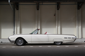 Ford Thunderbird (1962) - elegant und sicher nicht unauffällig