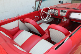 Die zweite Sitzreihe war der Hauptgrund für den sprunghaften Anstieg der Thunderbird-Verkaufszahlen.