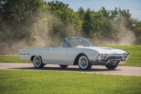Ford Thunderbird Convertible (1962) - als Lot 134 an der RM/Sotheby's Hershey Versteigerung vom 6./7. Oktober 2016