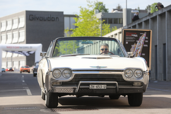 Ford Thunderbird Convertible (1963) – Older Classics Mai 2024