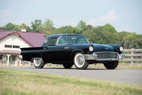Ford Thunderbird 'F-Code' (1957) - als Lot 247 an der RM Auction Hershey vom 9./10. Oktober 2014