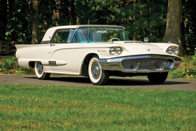 Ford Thunderbird Hardtop (1958) - als Lot 289 an der RM Auction Hershey vom 9./10. Oktober 2014