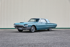 Ford Thunderbird Hardtop Coupé (1965) - als Lot 135 angeboten an der RM/Sotheby's St. Moritz Versteigerung vom 15. September 2023