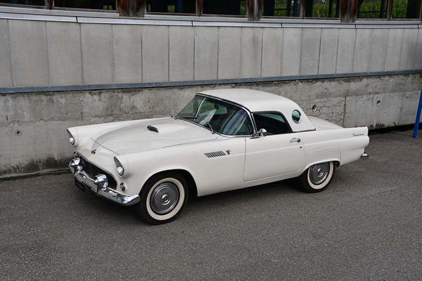 Ford Thunderbird Roadster (1955) - Lot 35 an der Oktober-Versteigerung der Oldtimer Galerie am 12. Oktober 2024