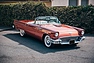 Ford Thunderbird avec hard-top (1957) - Lot 106 an der Artcurial „Garden Party in Saint-Tropez" Versteigerung 2024 (© Artcurial, 2024) Ford Thunderbird avec hard-top (1957) - Lot 106 an der Artcurial „Garden Party in Saint-Tropez" Versteigerung 2024 (© Artcurial, 2024)