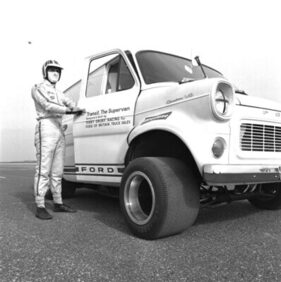 Ford Transit (1971) - der erste Supervan, auf Basis des Ford GT40