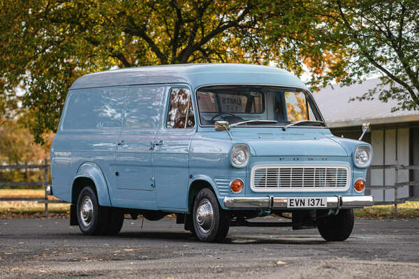 Ford Transit MK1 Twin Wheel LWB Panel Custom Van (1972) - als Lot 732 angeboten anlässlich Silverstone Auctions “NEC Classic Motor Show Sale" am 12. November 2022