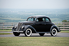 Ford V-8 DeLuxe Club Coupe (1937) - als Lot 209 an der RM Auction Hershey vom 9./10. Oktober 2014