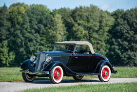 Ford V-8 Roadster (1933) - als Lot 189 an der RM/Sotheby's Amelia Island Versteigerung am 5. März 2022