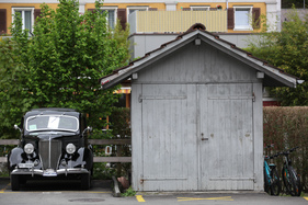 Bild Ford V8 (1936) - passt sicherlich in die kleine Garage - O-iO 2016