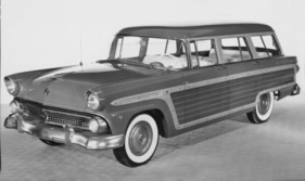 Ford V8 Country Squire (1956) - Kombi im Holzlook