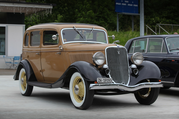 Ford V8 Model 40 - viertürig, für die ganze Familie (Dolder Classics Mai 2018)