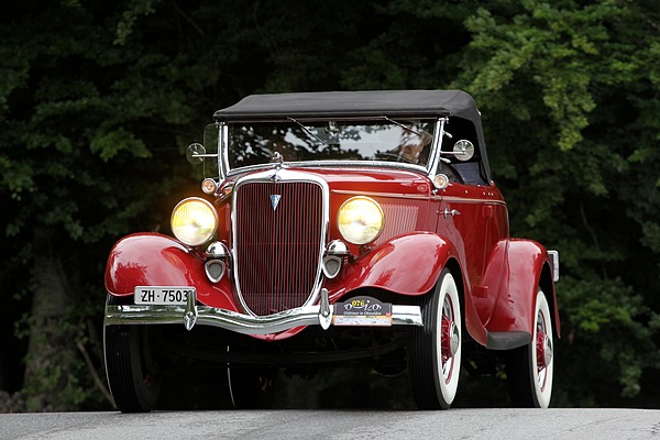 Image: Ford V8 Roadster (1934) - Oldtimer in Obwalden OiO 2011