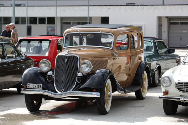 Ford V8 Sedan (1936) - Vorkriegsamerikaner - Dolder Classics Mai 2019