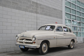 Ford Vedette (1950) - Acht Zylinder und 2,5 Liter Hubraum, angeboten für Euro 9500 - Auto e Moto d'Epoca 2014