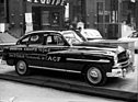 Bild: Ford Vedette (1953) - als Liftfasssäule