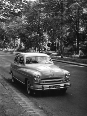 Ford Vedette (1953) - nicht unelegant, aber auch keine klassische Schönheit
