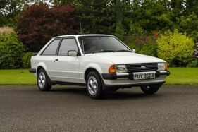 Ford XR3 - 992 Miles (1981) - als Lot 747 angeboten anlässlich des Iconic Auctioneers "Silverstone Festival Classic Sale" am 25./26. August 2023