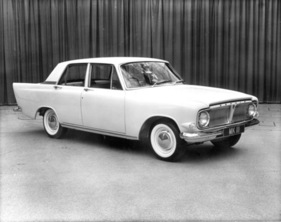 Ford Zephyr Six (1963) - dritte Generation mit durchgehendem Chromgrill