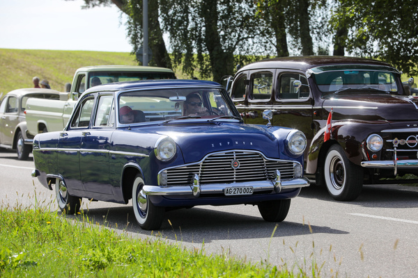 Ford Zepyhr (1958) - bei der Abfahrt - 8. Lägern Classic 2025