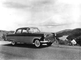 Ford Zodiac (1961) - der Zodiac war die Edelvariante des Zephyr, unterschied sich aber nur in der Ausstattung, nicht aber in der Technik vom Zephyr Six