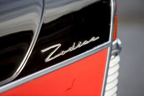 Ford Zodiac Convertible Mark II (1962) - Typenschriftzug