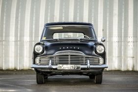 Ford Zodiac Convertible Mark II (1962) - optisch von vorne vom Zephyr kaum zu unterscheiden Ford Zodiac Convertible Mark II (1962) - optisch von vorne vom Zephyr kaum zu unterscheiden