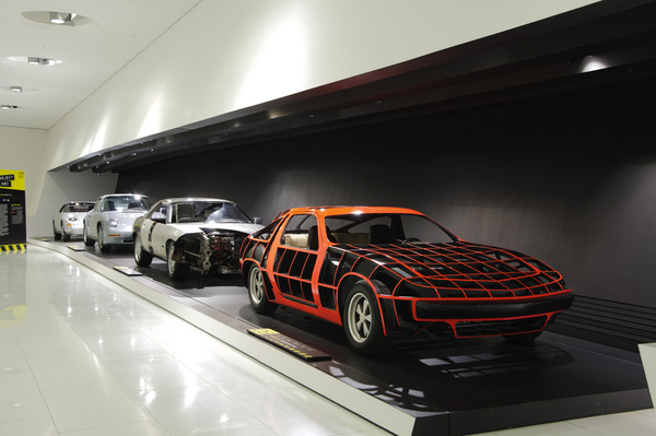 Bild: Forschungs-PKW Typ 995 - Sonderausstellung Porsche-Museum: "Projekt: Geheim!"