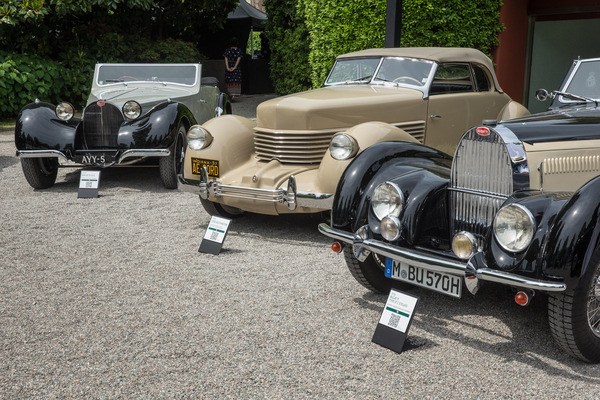 Fortschritt sichtbar gemacht – Die Scheinwerfer einmal freistehend, eingelassen und versenkbar